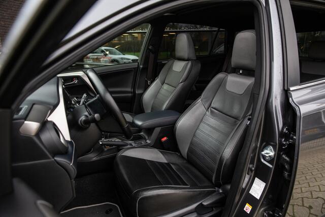 Toyota RAV4 2.5 Hybrid Black Edition , Panoramadak, Trekhaak,