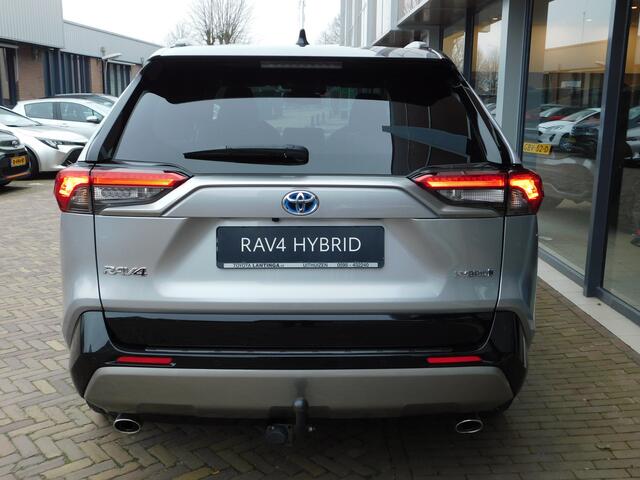 Toyota RAV4 2.5 Hybrid Bi-Tone | Trekhaak | Treeplanken