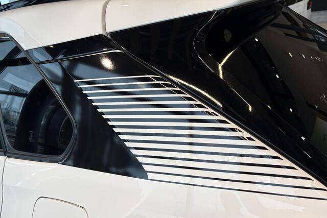 Toyota RAV4 2.5 Plug-in Hybrid AWD Style, Trekhaak, BSM, Sensoren, Stoelverwarming voor en achter, Stuurverwarming!