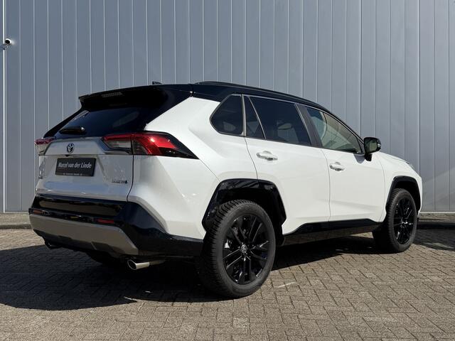 Toyota RAV4 2.5 Hybrid AWD Bi-Tone Panorama Trekhaak PDC Stoel Stuur Verwarmd