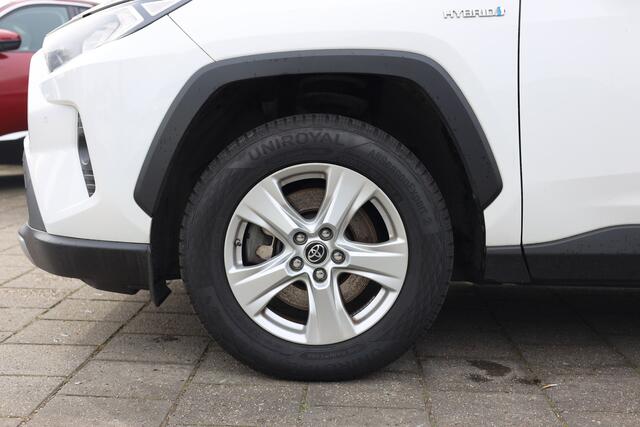 Toyota RAV4 2.5 HYBRID AUT | NAVI | CAMERA | TREKHAAK