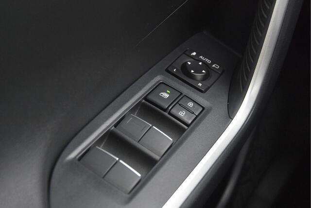 Toyota RAV4 2.0 VVT-iE Dynamic | Innovation Pack | Trekhaak 1500kg |