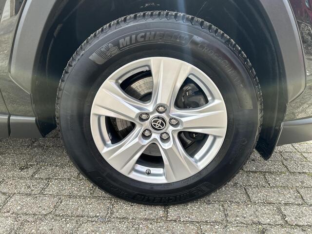 Toyota RAV4 2.0 VVT-iE Business Intro