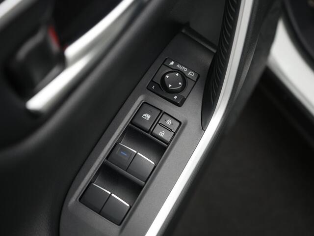 Toyota RAV4 2.5 Hybrid AWD Executive | Full Optie | Schuif/Kantel Dak | RECO 11-03 JB Inlichten bij binnenkomst