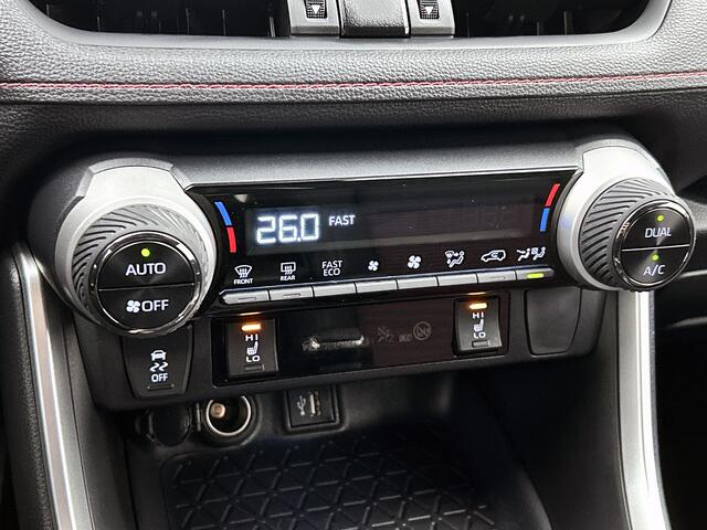 Toyota RAV4 2.5 Plug-in Hybrid AWD Style | PDC | Elek. Kofferklep | Stoelverwarming |