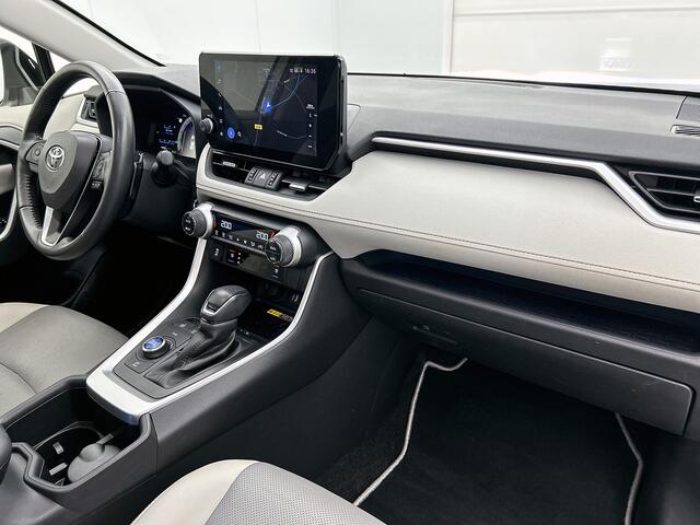 Toyota RAV4 2.5 Hybrid AWD Executive | Trekhaak | Schuif-/kanteldak | Airco | Parkeersensoren