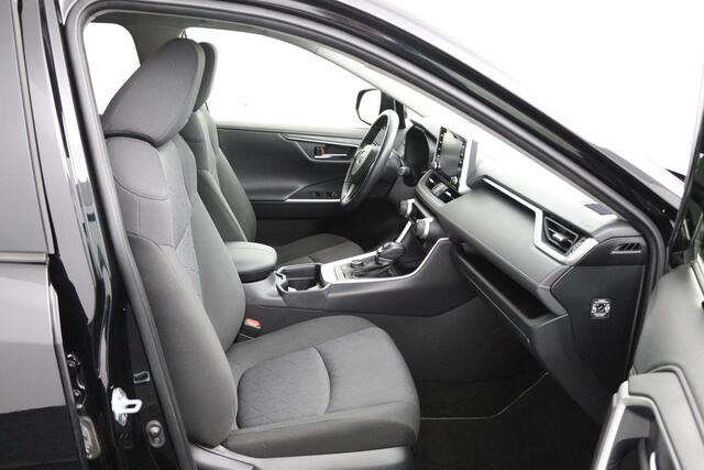 Toyota RAV4 2.5 Hybrid AWD Business Plus | Stuur en stoelverwarming | Trekhaak | 1650 trekgewicht | 360 gaden camera |