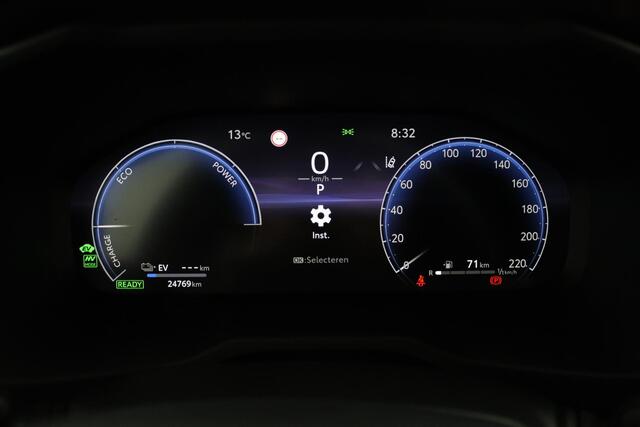 Toyota RAV4 2.5 Plug-in Hybrid AWD Bi-Tone Plus | Lederen bekleding | Stuur en stoelverwarming | 360 graden camera |