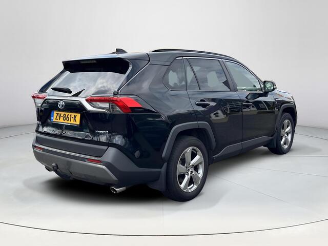 Toyota RAV4 2.5 Hybrid AWD Dynamic | 1650 kg trekgewicht | Trekhaak | Navigatie | Parkeercamera |