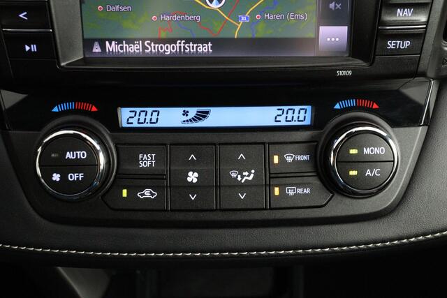 Toyota RAV4 2.5 Hybrid Executive | elektrisch bedienbare achterklep | Navigatie | leder bekleding |