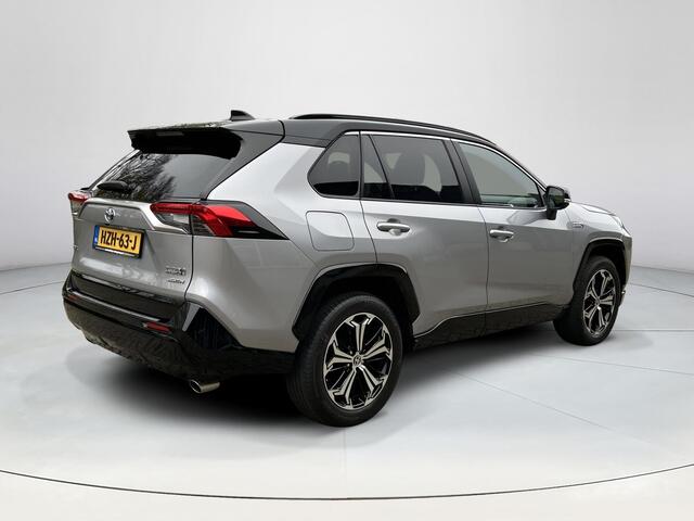 Toyota RAV4 2.5 Plug-in Hybrid AWD Bi-Tone Plus | Gekoelde stoelen | Apple CarPlay | Blindspot | Rijklaarprijs incl. garantie |