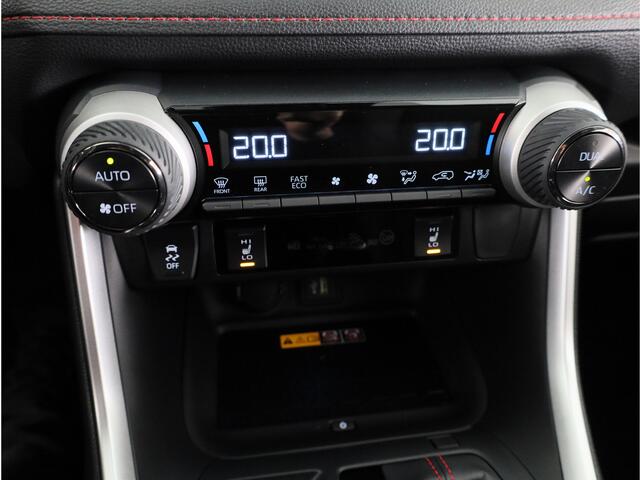 Toyota RAV4 2.5 Plug-in Hybrid AWD Limited Edition *DEMO* | 360° Camera | Stoelverwarming | Elek. Kofferklep | Lederen bekleding |