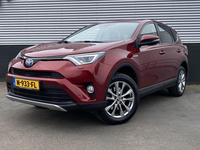 Toyota RAV4 2.5 Hybrid AWD Dynamic Trekhaak, Team D, navigatie, stuur- & stoelverwarming, automaat, keyless, cruise control adaptief, parkeersensoren v&a