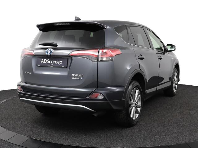 Toyota RAV4 2.5 Hybrid AWD Style | elektrisch bedienbare achterklep | Stoel verwarming | parkeersensor voor en achter |