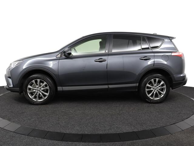 Toyota RAV4 2.5 Hybrid AWD Style | elektrisch bedienbare achterklep | Stoel verwarming | parkeersensor voor en achter |