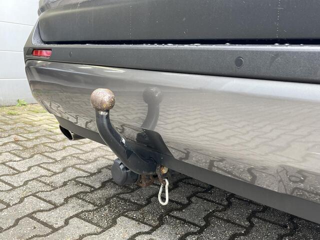 Toyota RAV4 2.5 Hybrid AWD Style Trekhaak