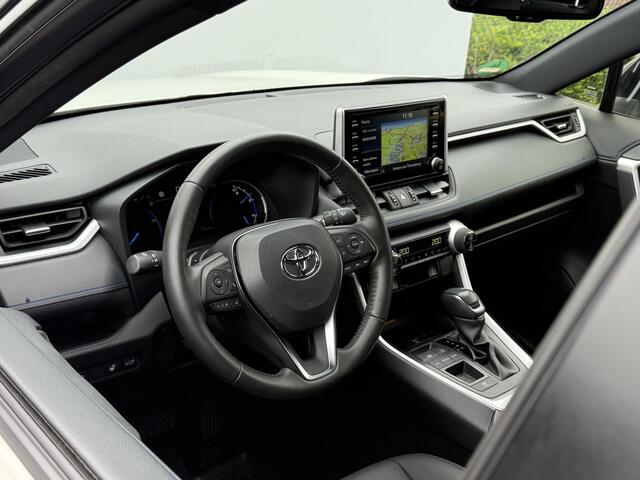 Toyota RAV4 2.5 Hybrid Bi-Tone | ACC | CarPlay | Keyless | Camera | 18 inch