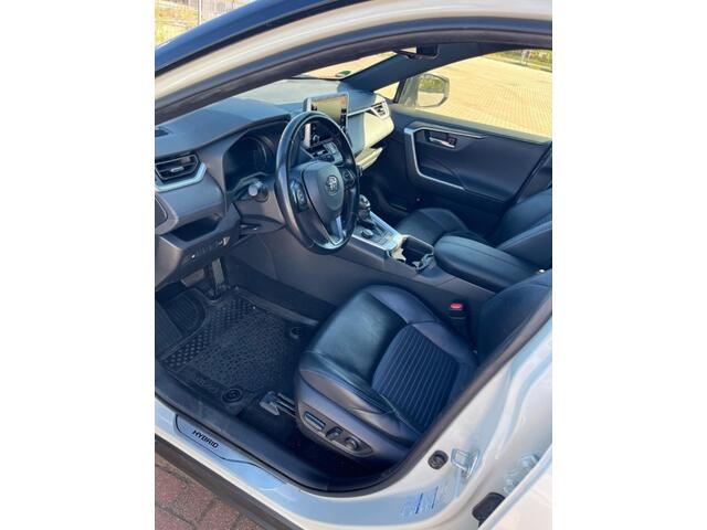 Toyota RAV4 2.5 Hybrid AWD Bi-Tone