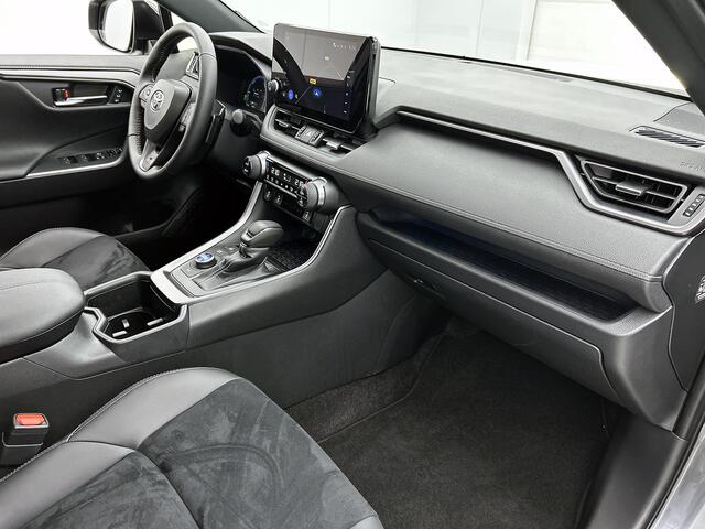 Toyota RAV4 2.5 Plug-in Hybrid AWD GR SPORT | Navigatie | BLS | PDC | Stuur-Stoelverwarming |