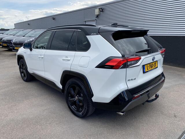 Toyota RAV4 2.5 Hybrid AWD Bi-Tone Trekhaak, Stoel- & Stuurwiel verwarmd, PDC, LED, Smart Key, Privacy glass