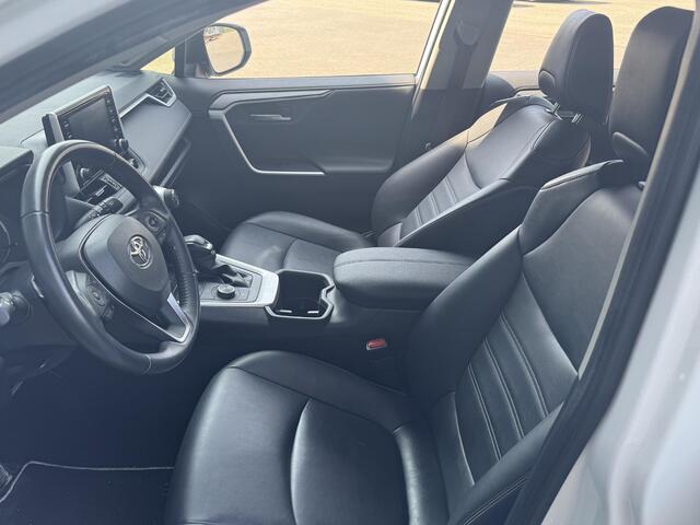 Toyota RAV4 2.5 HYBRID AWD BUSINESS PLUS I AUTOMAAT I TREKHAAK (1650KG) I APPLE CARPLAY I P-CAMERA