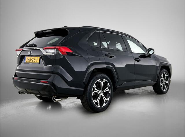 Toyota RAV4 2.5 Plug-in Hybrid AWD Style | BTW Voertuig | Stoelverwarming | Parkeersensoren voor+achter | Elektrische achterklep | Elektrisch verstelbare stoel | Cruise Control Adaptive | Apple CarPlay/Android Auto | 1500KG Trekgewi