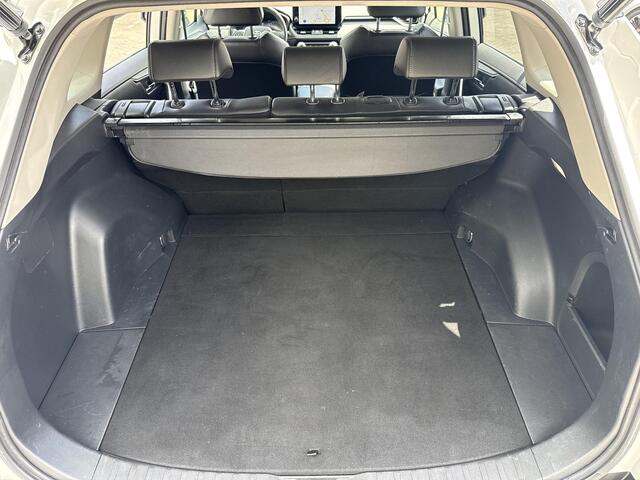 Toyota RAV4 2.5 Hybrid AWD Executive | Trekhaak | Navigatie | Apple CarPlay/Android auto | Elektrische achterklep