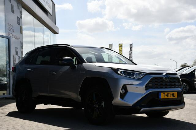 Toyota RAV4 2.5 Hybrid AWD Bi-Tone Limited Automaat 222pk | JBL | Innovation-pack | Dodehoekdetectie | Trekhaak geremd 1.650 kg |