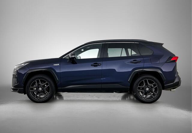 Toyota RAV4 2.5 Plug-in Hybrid AWD GR SPORT | BTW Voertuig | JBL | Head-Up Display | Dodehoek detectie | 360 Camera | Stuur+stoelverwarming | Elektrische achterklep | Parkeersensoren Voor+achter |