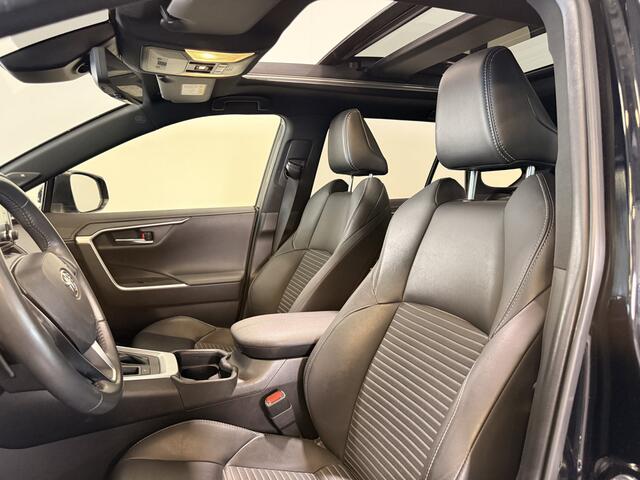 Toyota RAV4 2.5 Hybrid Black Edition | Schuif-kanteldak | Afneembare trekhaak | Alarm |