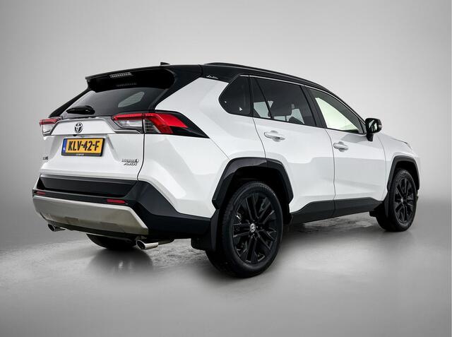 Toyota RAV4 2.5 Hybrid AWD Style Bi-Tone | Dealer onderhouden | Stoel+Stuurverwarming | Elektrische achterklep | Draadloze telefoonlader | 1650KG trekgewicht mogelijk | Apple CarPlay/Android auto | Parkeersensoren voor+achter |