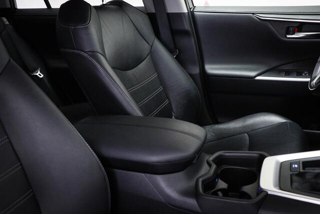 Toyota RAV4 2.5 Hybrid Style | LEDER | STUURVERWARMING | APPLE | NAVIGATIE | CAMERA | TREKHAAK