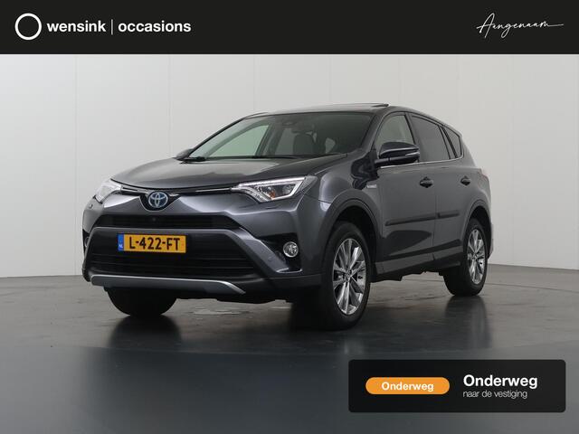Toyota RAV4 2.5 Hybrid AWD Executive | Panoramadak | Trekhaak | Stoelverwarming | Dodehoekdetectie | Elek. Achterklep | Keyless Entry/Go |