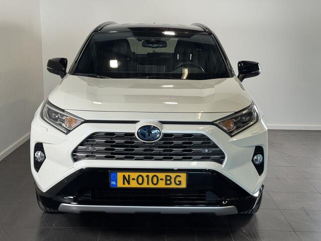Toyota RAV4 2.5 Hybrid Bi-Tone | Trekhaak | Apple Carplay | Zeer lage KM-stand |
