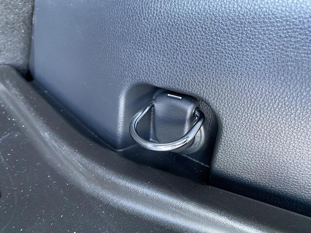 Toyota RAV4 2.5 Hybrid Bi-Tone Vol luxe! JBL, 360° camera, stuurverwarming, dodehoekdetectie, stoelverwarming, navigatie, Apple CarPlay/Android Auto