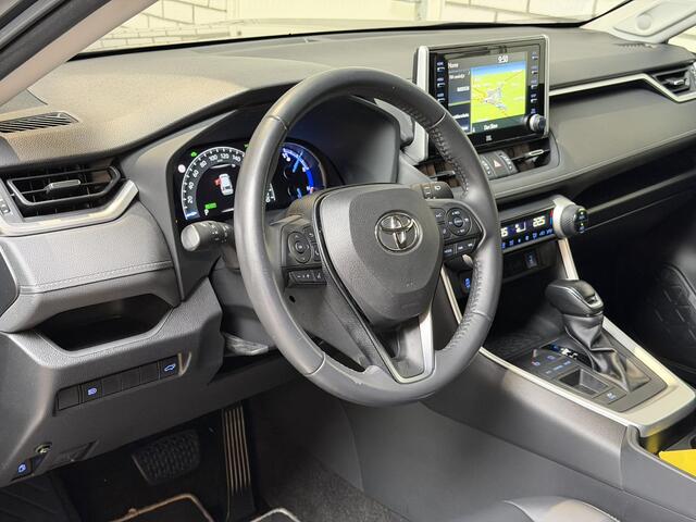 Toyota RAV4 2.5 Hybrid Business Intro
