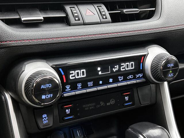 Toyota RAV4 2.5 Plug-in Hybrid AWD Bi-Tone Plus | Dealer onderhouden | Panoramadak | JBL | Head-Up Display | 360 Camera + camera binnenspiegel | Stoel ventilatie | Stoel+stuurverwarming | Navigatie | Apple CarPlay/Android Auto |