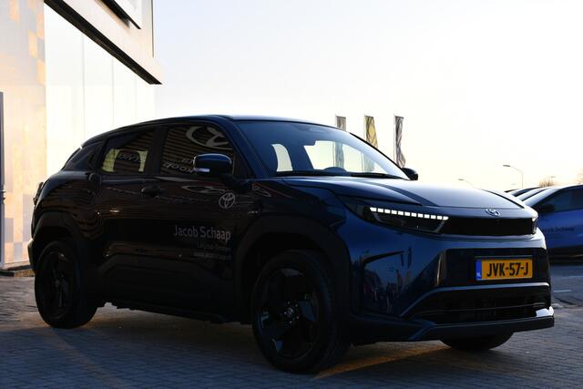 Toyota URBAN CRUISER Dynamic 61 kWh Automaat 175pk | Dodehoekdetectie | Achterbank verschuifbaar | Apple Carplay/Android Auto |