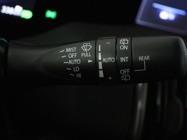 Toyota URBAN CRUISER Executive 61 kWh | Panoramadak | Nieuw model | Grote Batterij |