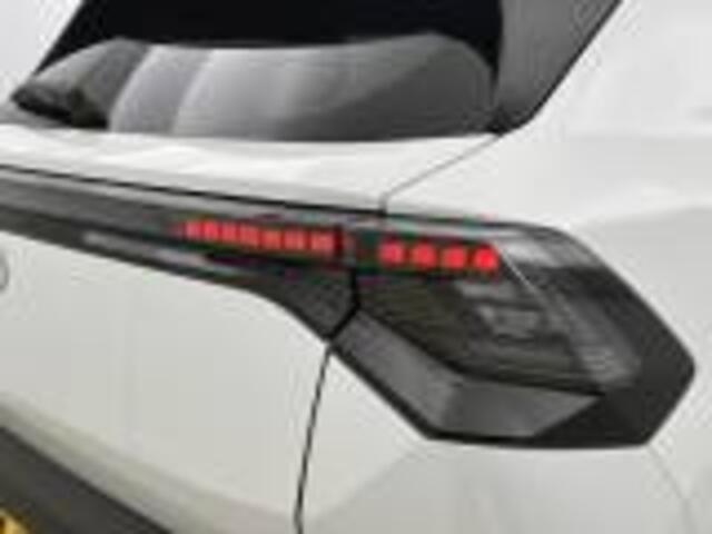 Toyota URBAN CRUISER Executive 61 kWh | Intro pack