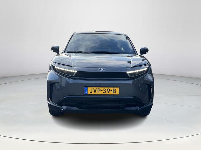 Toyota URBAN CRUISER Dynamic 61 kWh | Navigatie | Apple CarPlay/Android auto | Achteruitrijcamera
