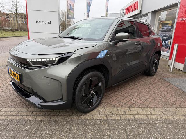 Toyota URBAN CRUISER Dynamic 61 kWh