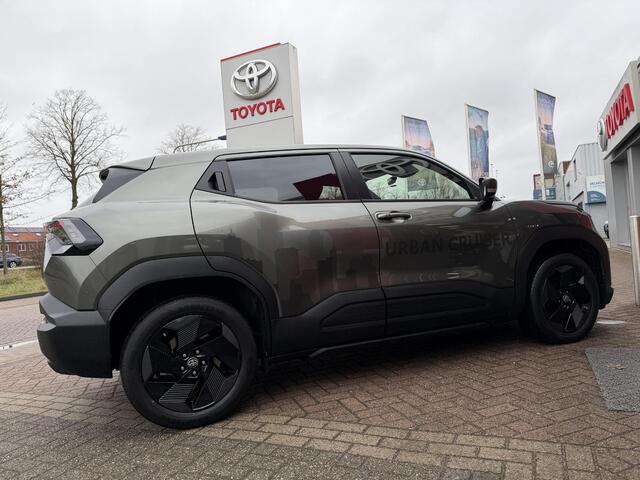 Toyota URBAN CRUISER Dynamic 61 kWh