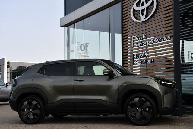 Toyota URBAN CRUISER Executive 61 kWh Automaat 174pk | Nieuw | Panoramadak | JBL-audio | 360 graden camera |