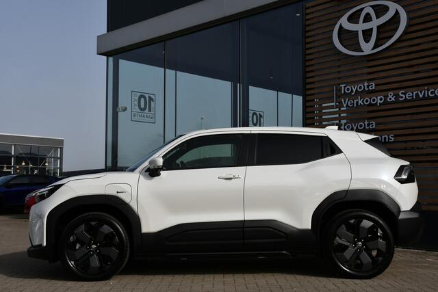 Toyota URBAN CRUISER Executive 61 kWh Automaat 174pk | Nieuw | Panoramadak | JBL-audio | LED koplampen |