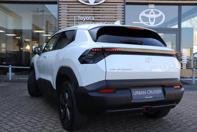 Toyota URBAN CRUISER Executive 61 kWh, Panorama dak, Blind Spot, JBL, 360 camera, Half leder, Snel leverbaar!