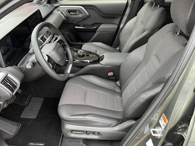 Toyota URBAN CRUISER Executive 61 kWh