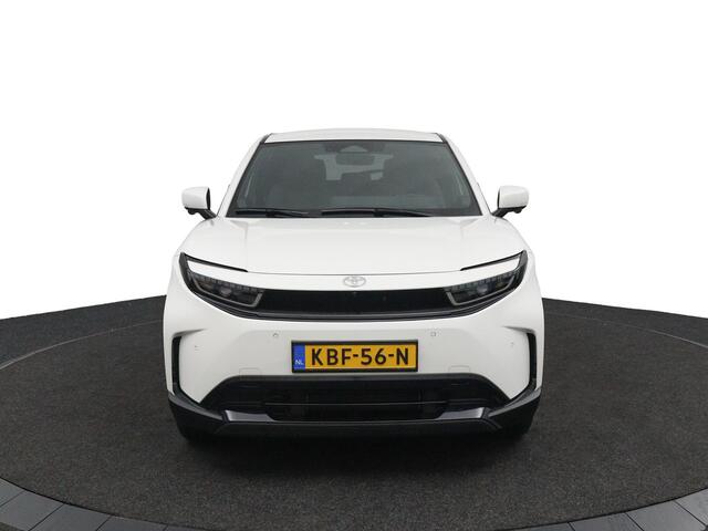 Toyota URBAN CRUISER Executive 61 kWh | Panorama Dak | Kunstlederen Bekleding | 360 Camera | JBL Audio | Sensoren Rondom |