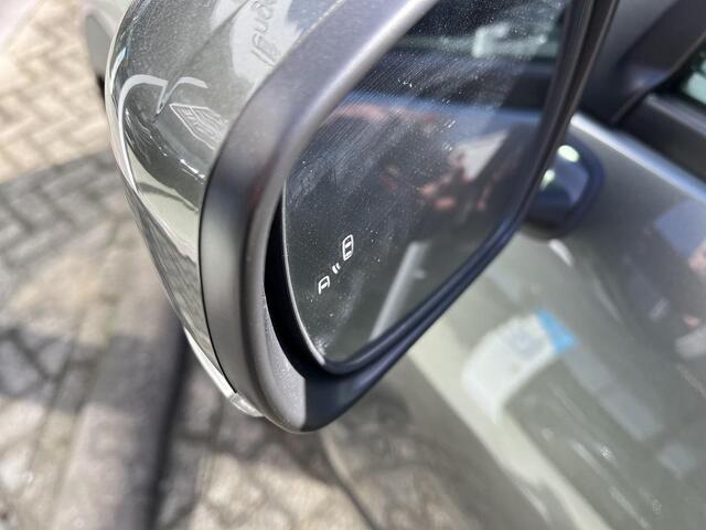 Toyota URBAN CRUISER Dynamic 61 kWh | Nu met EXTRA INRUILVOORDEEL VAN ¤ 1.500,-