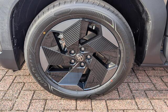 Toyota URBAN CRUISER Dynamic 61 kWh